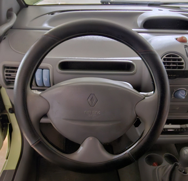 [Bild: twingo_xs_lenkrad_010824_03.jpg]